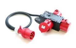 3-fach CEE-Steckdose 1-fach CEE-Gerätestecker Vollgummi IP44 400V 16A PCE 9430411