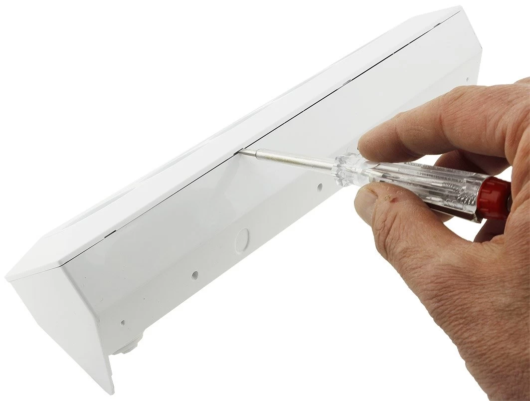 5-fach Steckdosenblock, Weiß 250V~/ 16A, Aufbaumontage 5 5-fach Steckdosenblock, Weiß 250V~/ 16A, Aufbaumontage – Bild 5