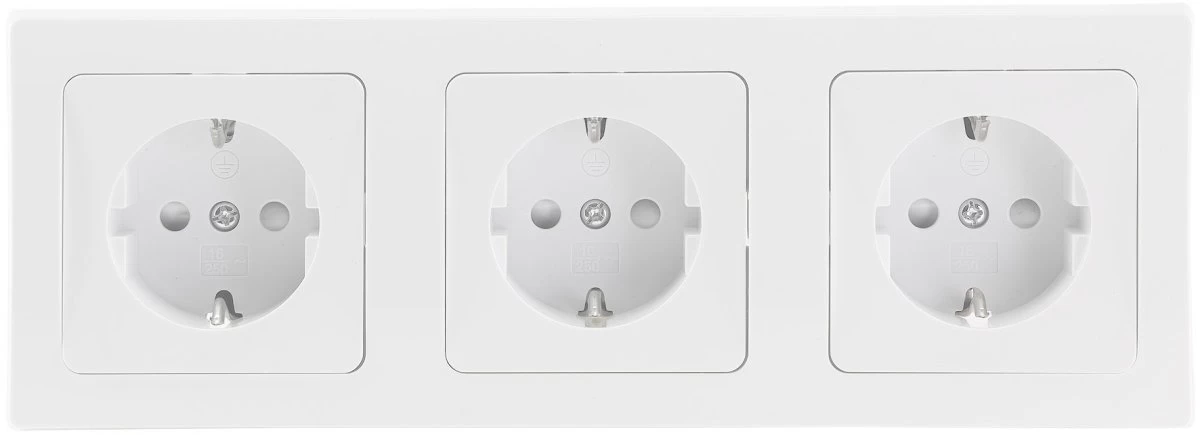 DELPHI Set 3 Steckdo.+ 3-fach Rahmen 250V~/ 16A, Steckanschluss, Weiß 1 DELPHI Set 3 Steckdo.+ 3-fach Rahmen 250V~/ 16A, Steckanschluss, Weiß