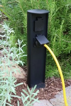 Eco-Light Socket Stromverteiler Mit 2 Steckdosen Steckdosensäule IP44 Schwarz -Philips Store eco light socket stromverteiler mit 2 steckdosen steckdosensaeule ip44 schwarz3