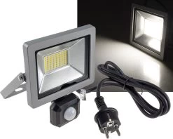 LED-Fluter SlimLine "CTF-SLT30 PIR" 30W, IP44, 2960lm, 4200K, Bewegungsmelde