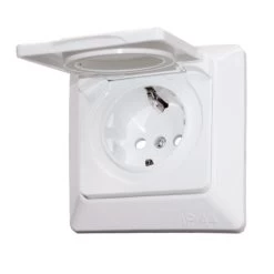 Pollmann Nortic Steckdose IP44 Mit Klappdeckel Und Kindersicherung